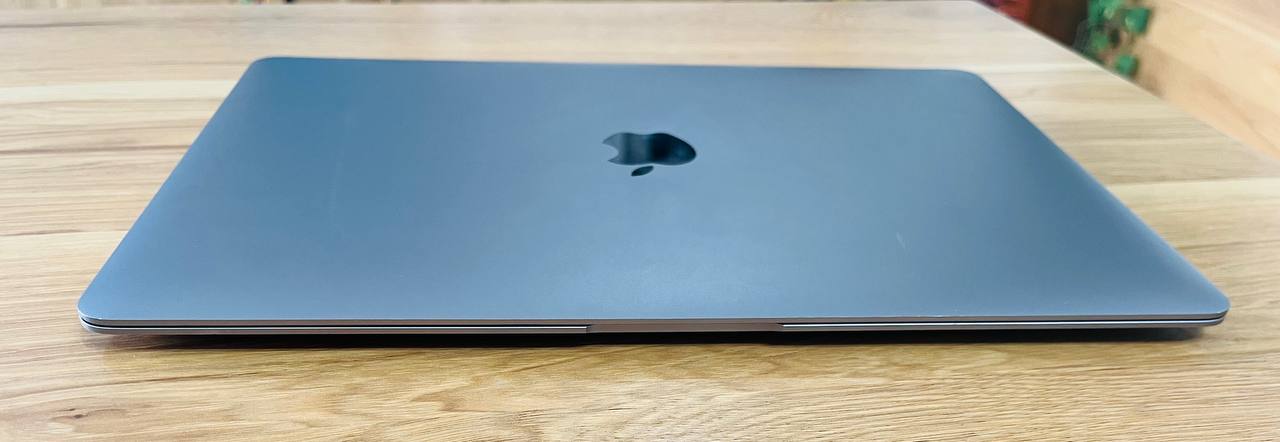 MacBook Air M1 (Grey)