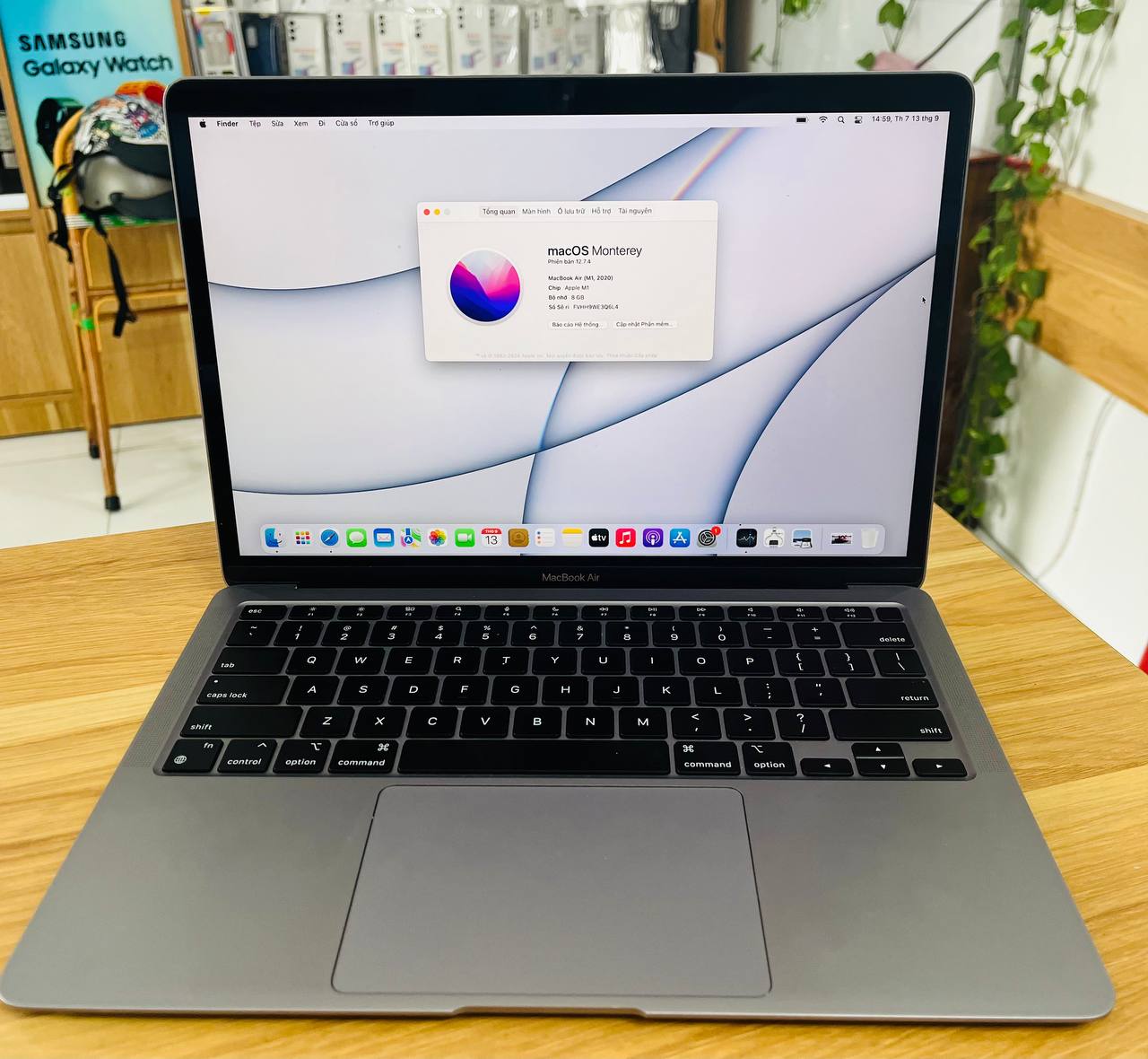MacBook Air M1 (Grey)
