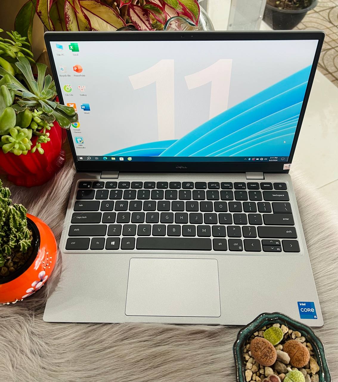 Dell Latitude 3320
