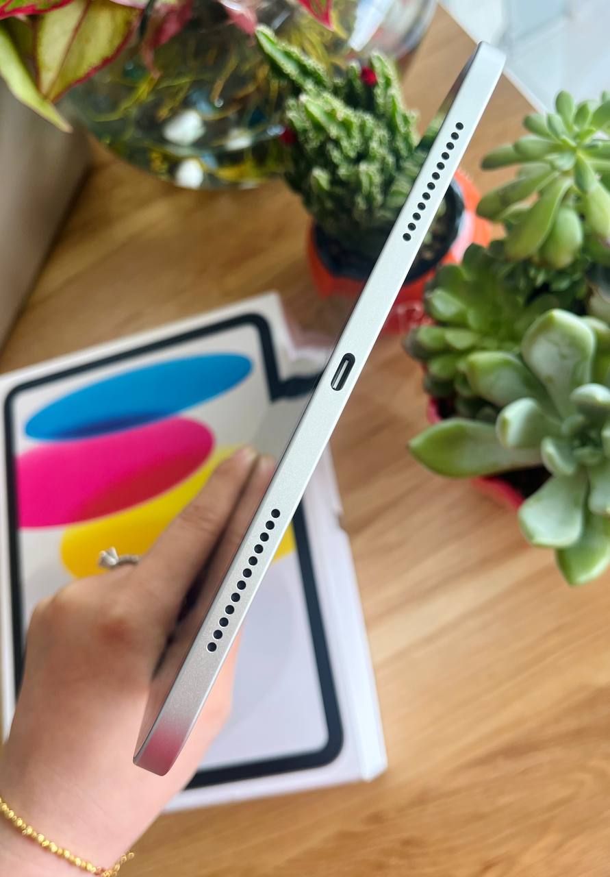 iPad Gen 11