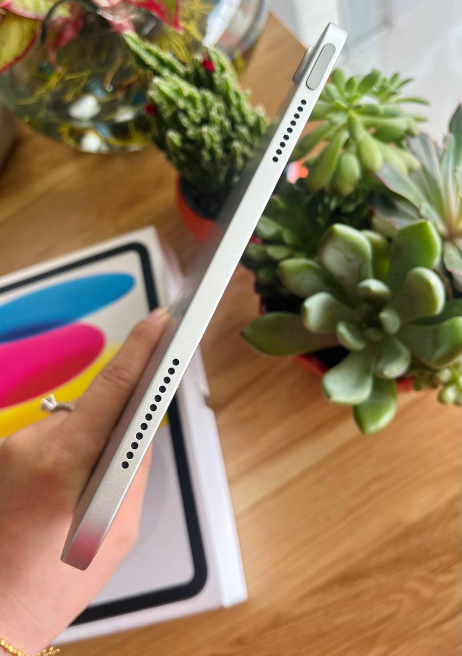 iPad Gen 11