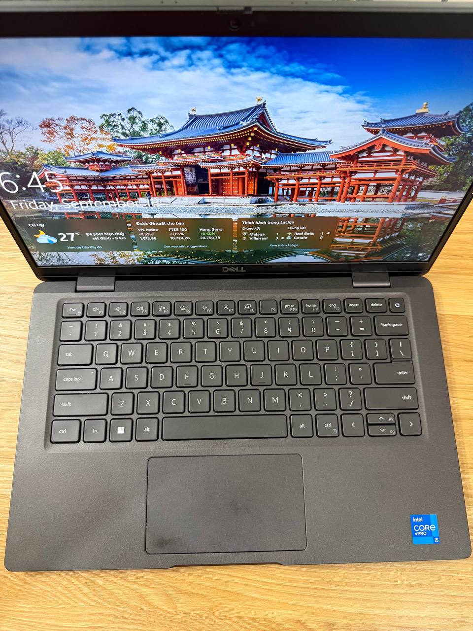 Dell Latitude 7320