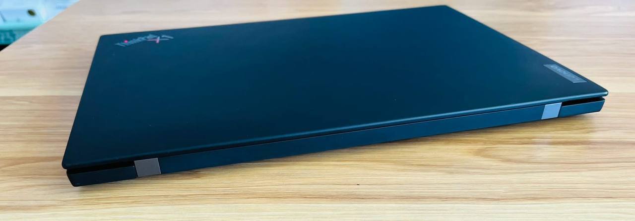 Lenovo Thinkpad X1 Carbon Gen 9