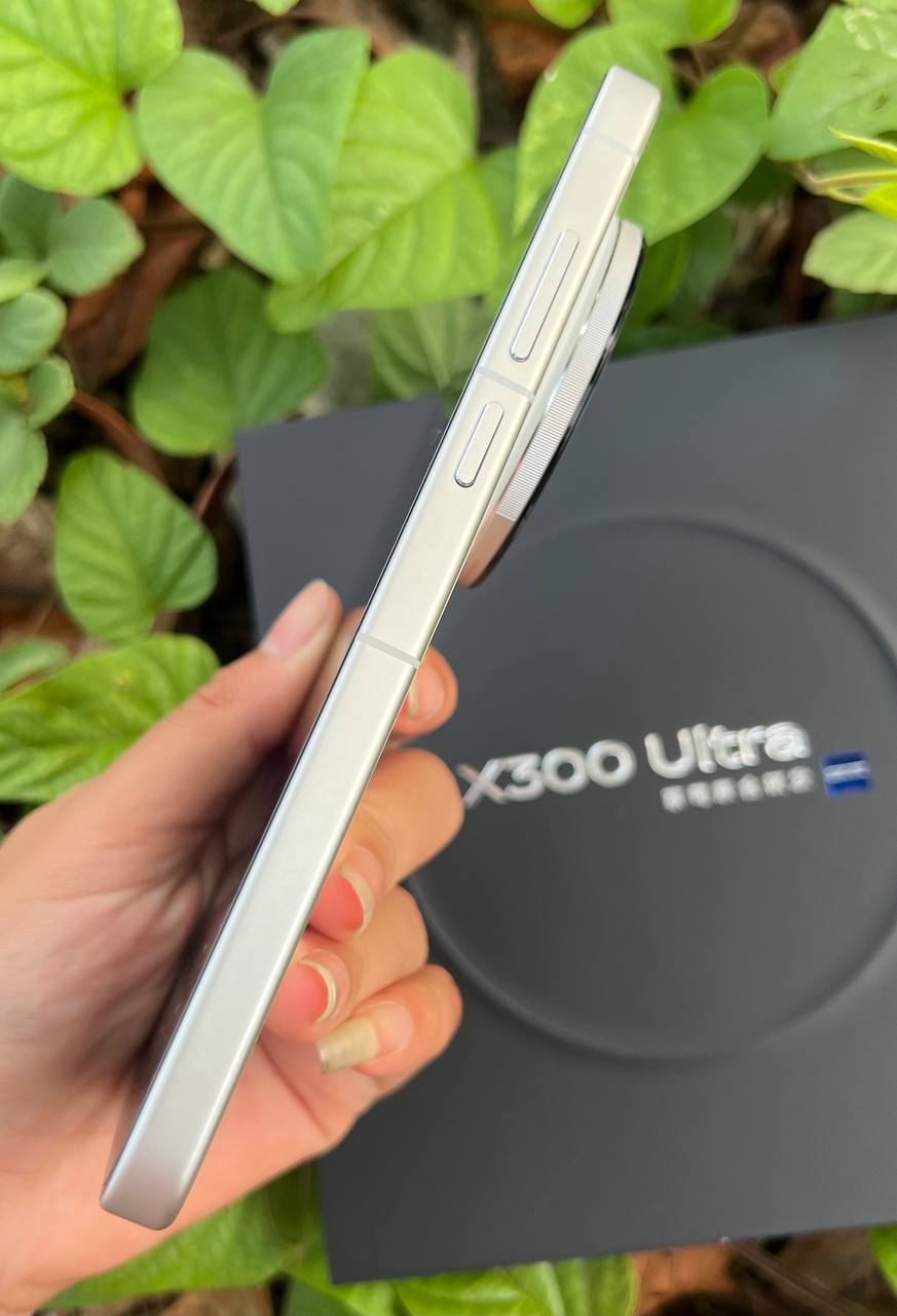 Vivo X300 Ultra