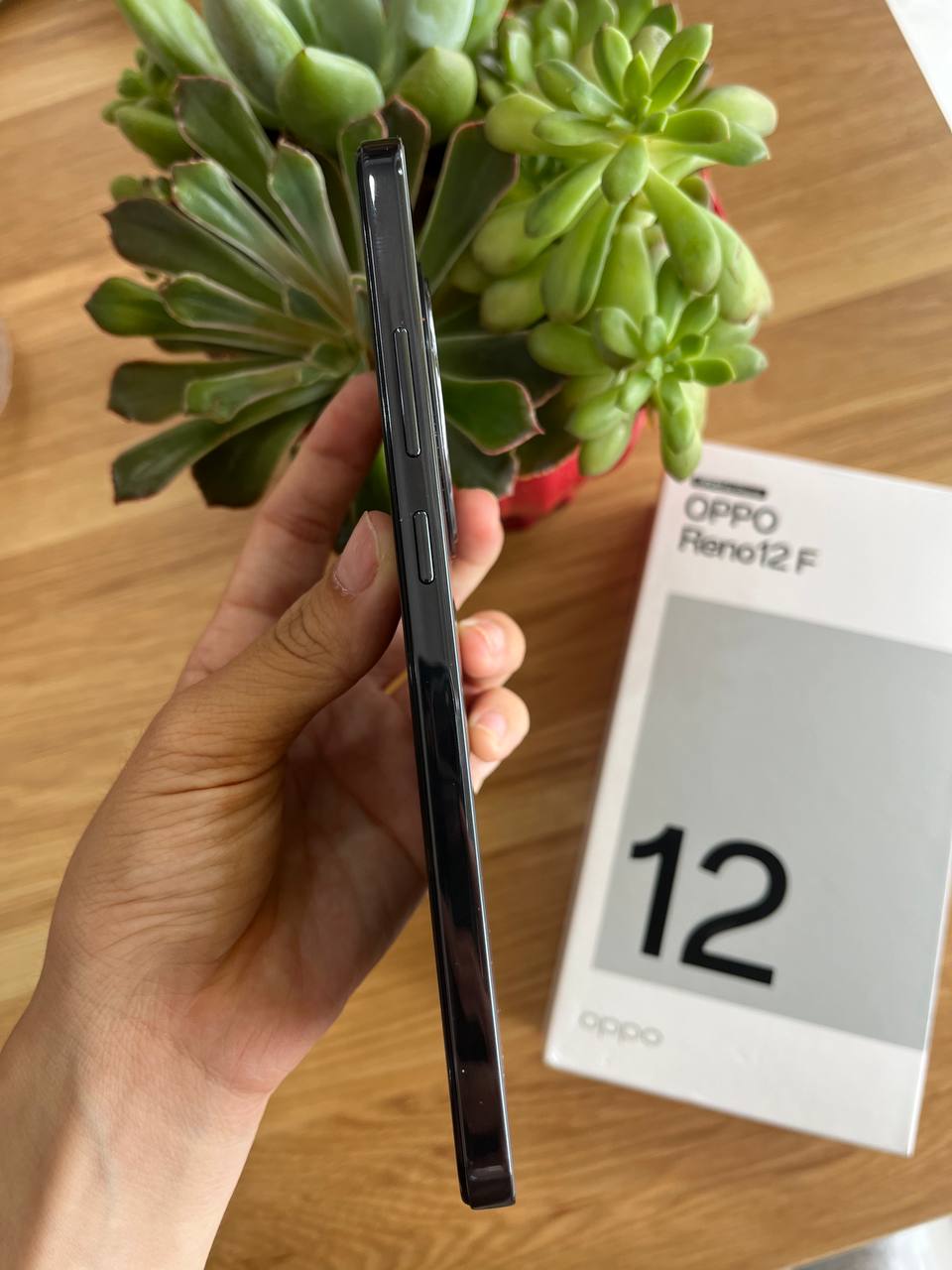 OPPO Reno12 F 5G