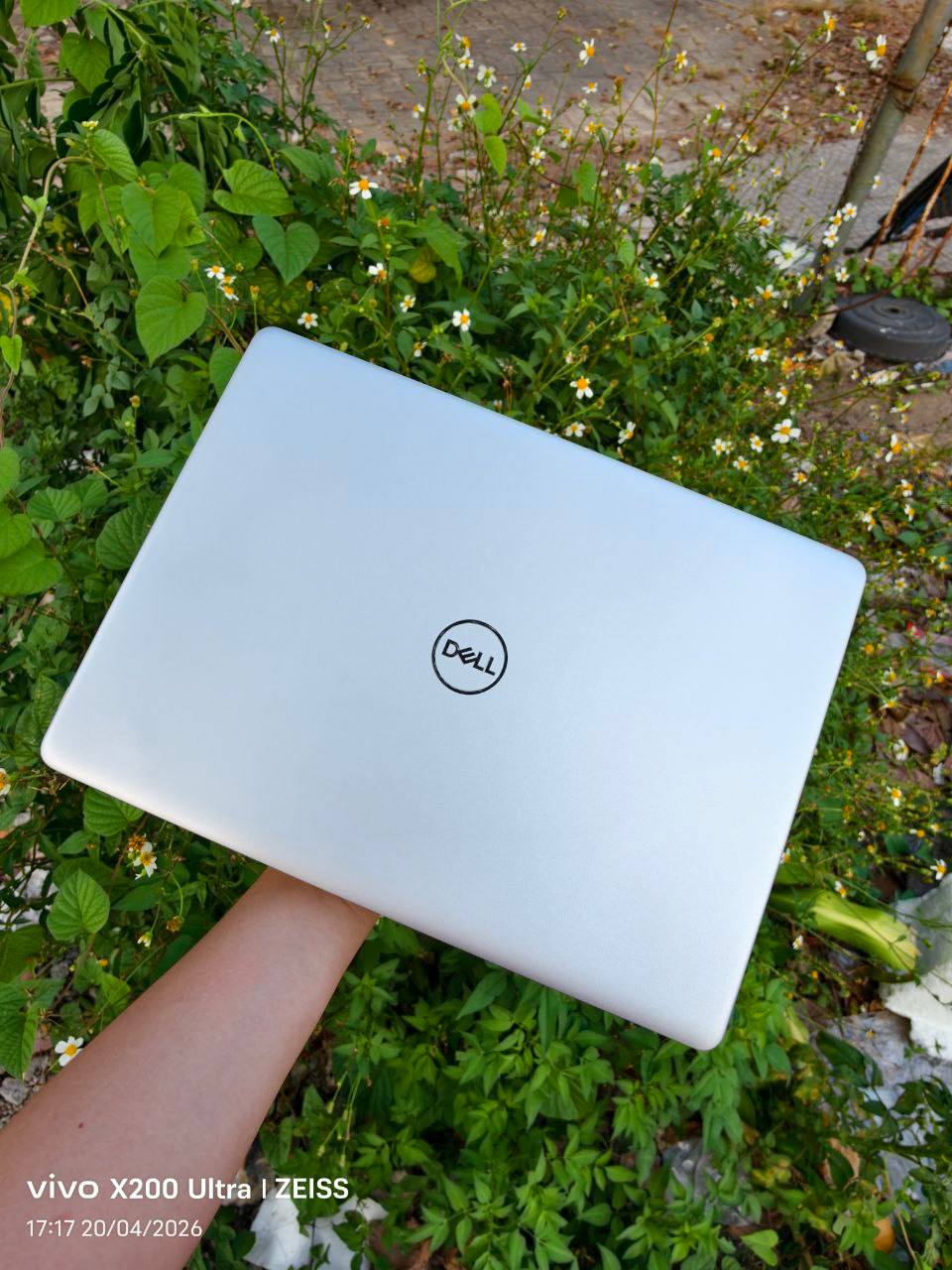Dell inspiron 5493