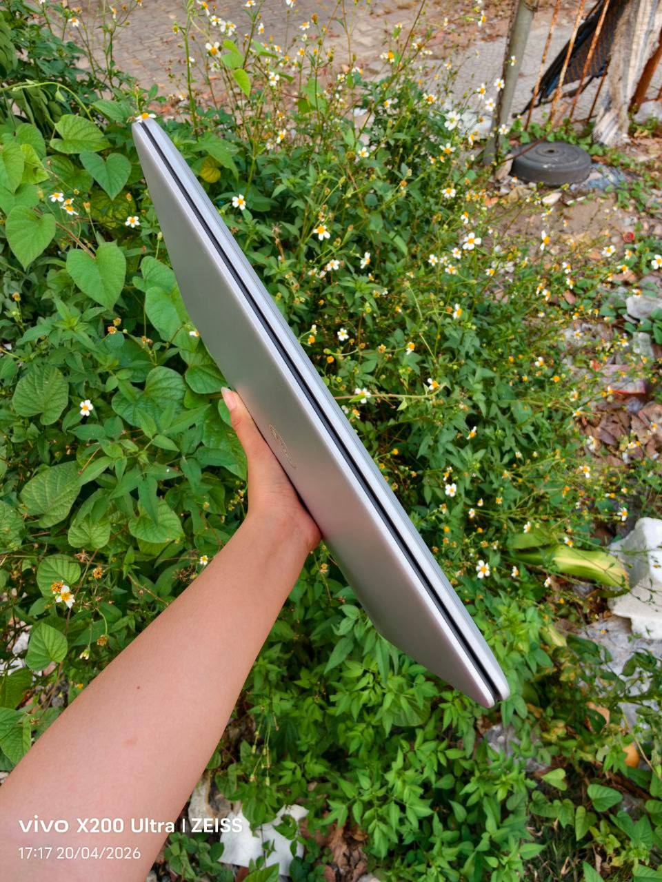 Dell inspiron 5493