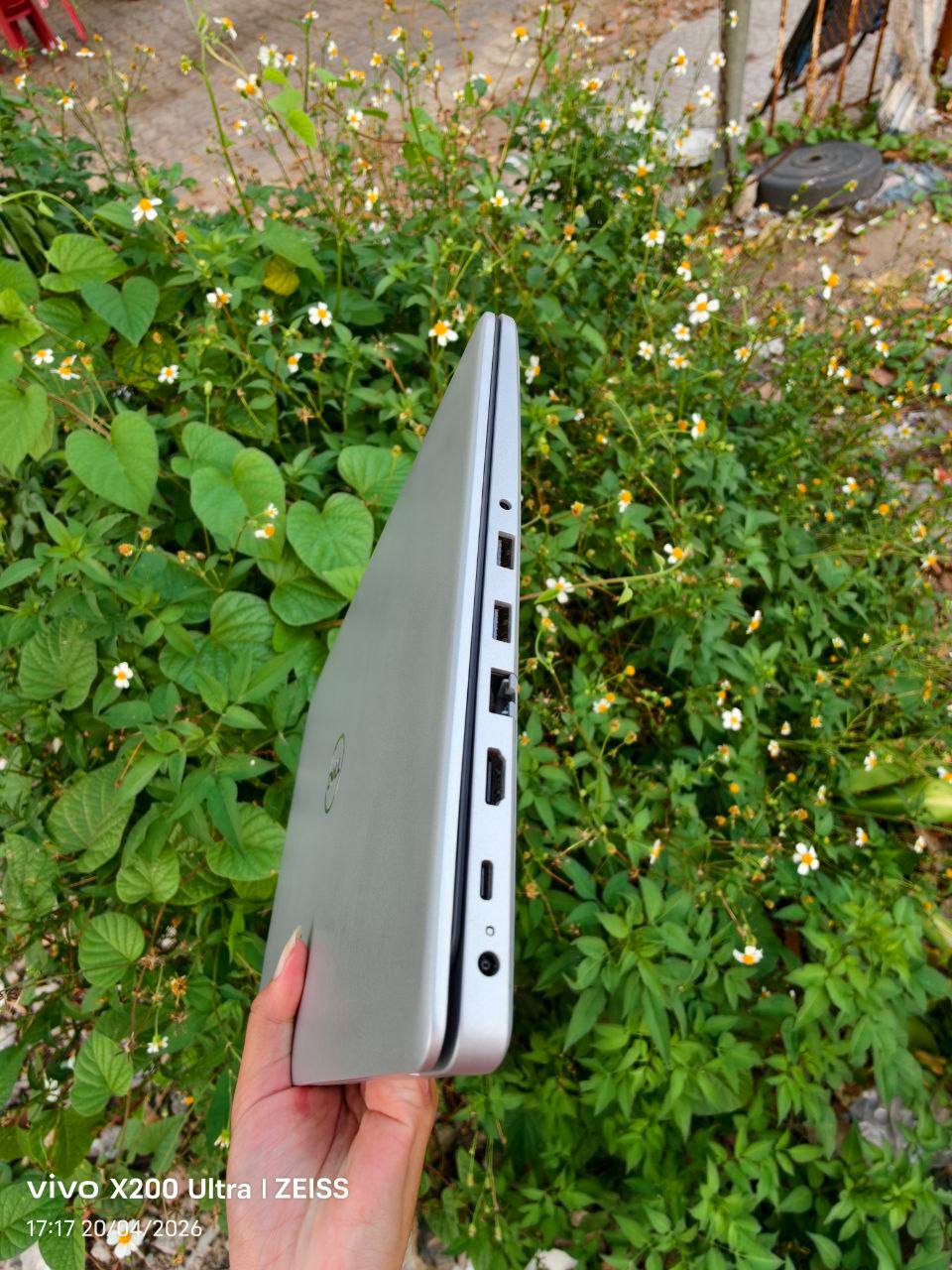Dell inspiron 5493